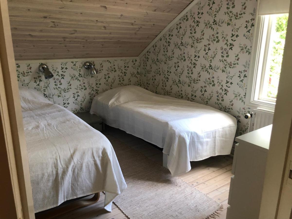 Mysig Lantlig Stuga, Nycklaroer Korsberga Luaran gambar