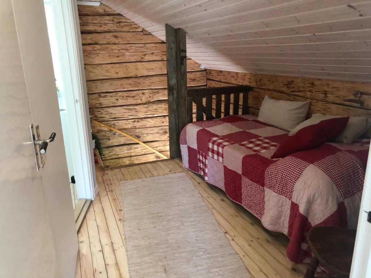 Mysig Lantlig Stuga, Nycklaroer Korsberga Luaran gambar