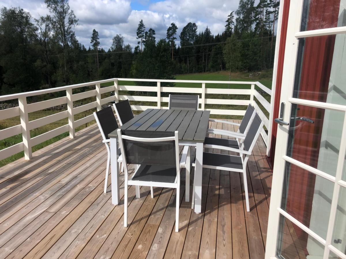 Mysig Lantlig Stuga, Nycklaroer Korsberga Luaran gambar
